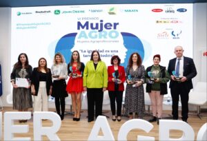 premios-mujer-agro-2024 nuria fuster, dirección general de Bioser, premiada